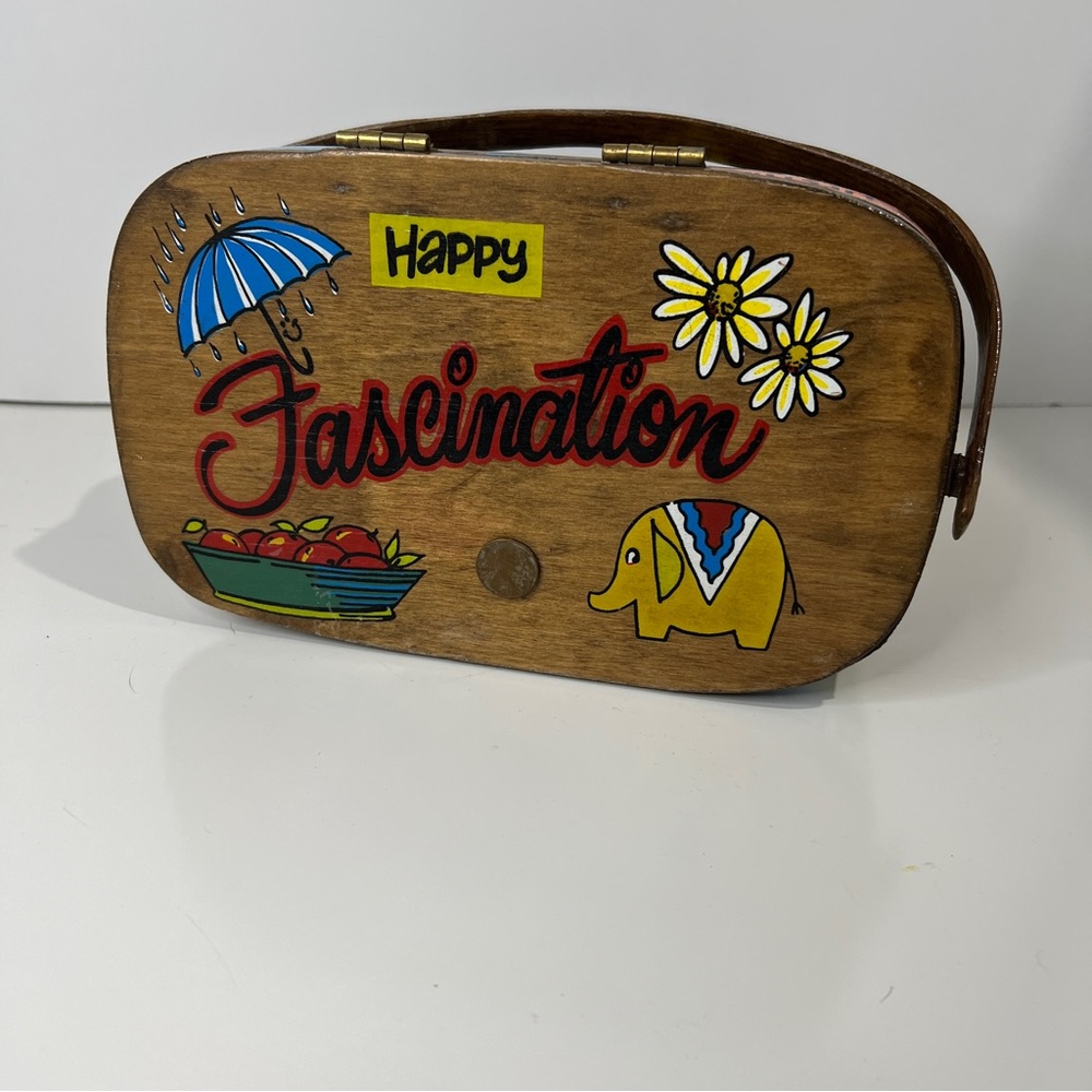 CARO-NAN | Colorful Town Design Woven Basket Purse - Picture 4 of 13